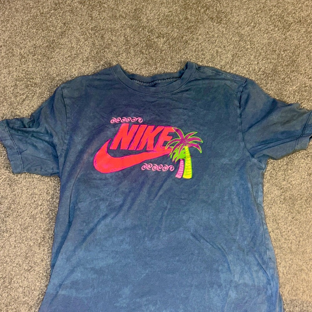 Nike Tee